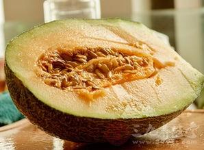 孕妇可以吃哈密瓜吗中期,哈密瓜的营养益处与食用指南